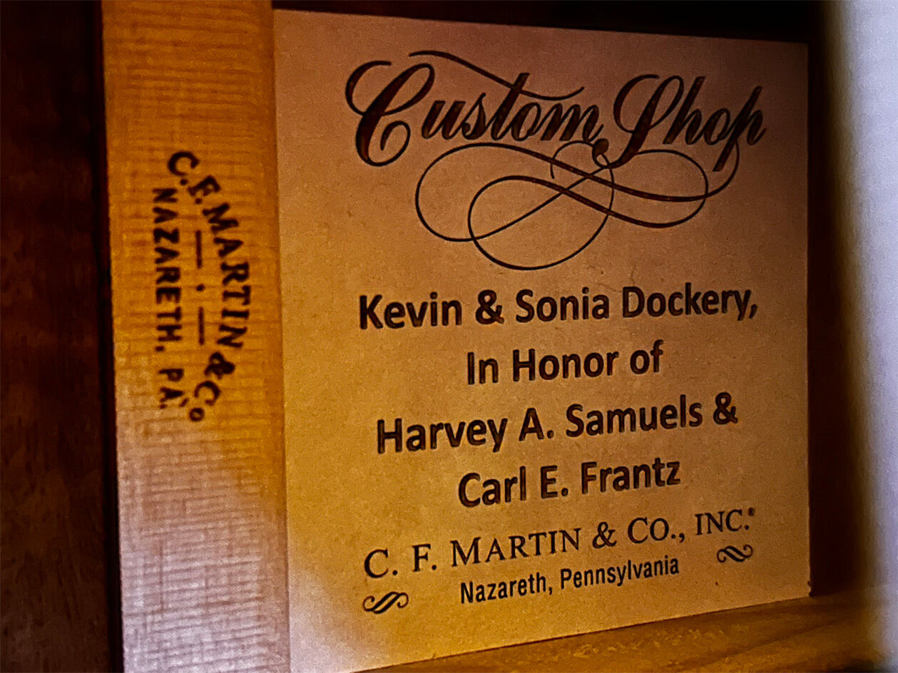 Custom label inside the guitar